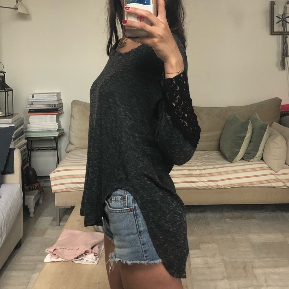 LF high low knit top